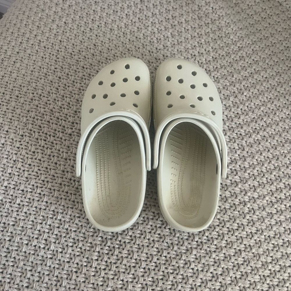 CROCS Women's Cream Sandals
